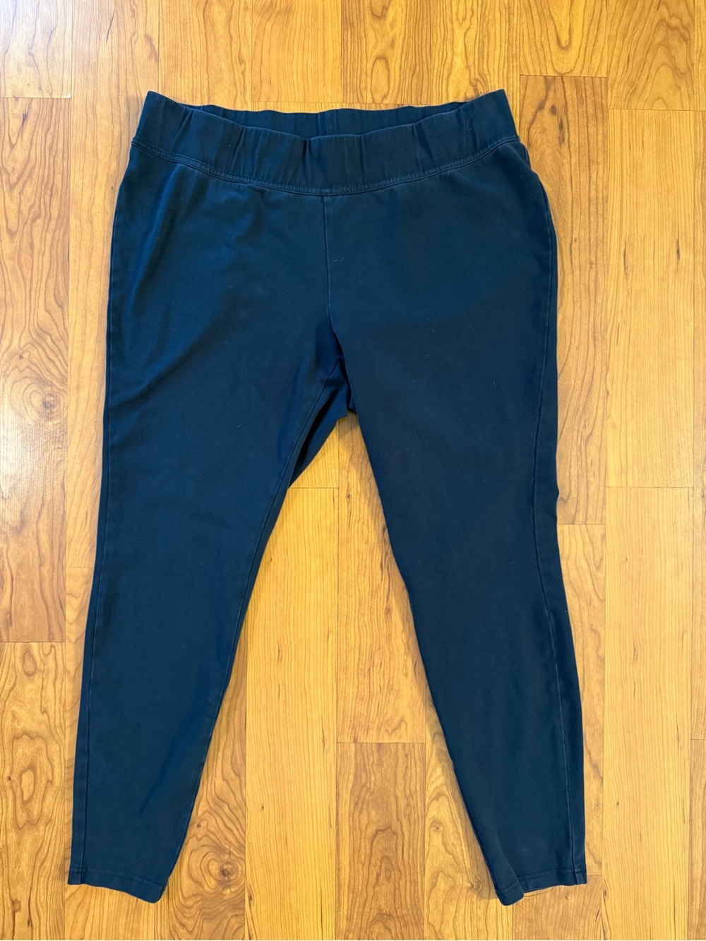 Lands’ End Large Black Starfish Leggings Excellent Condition